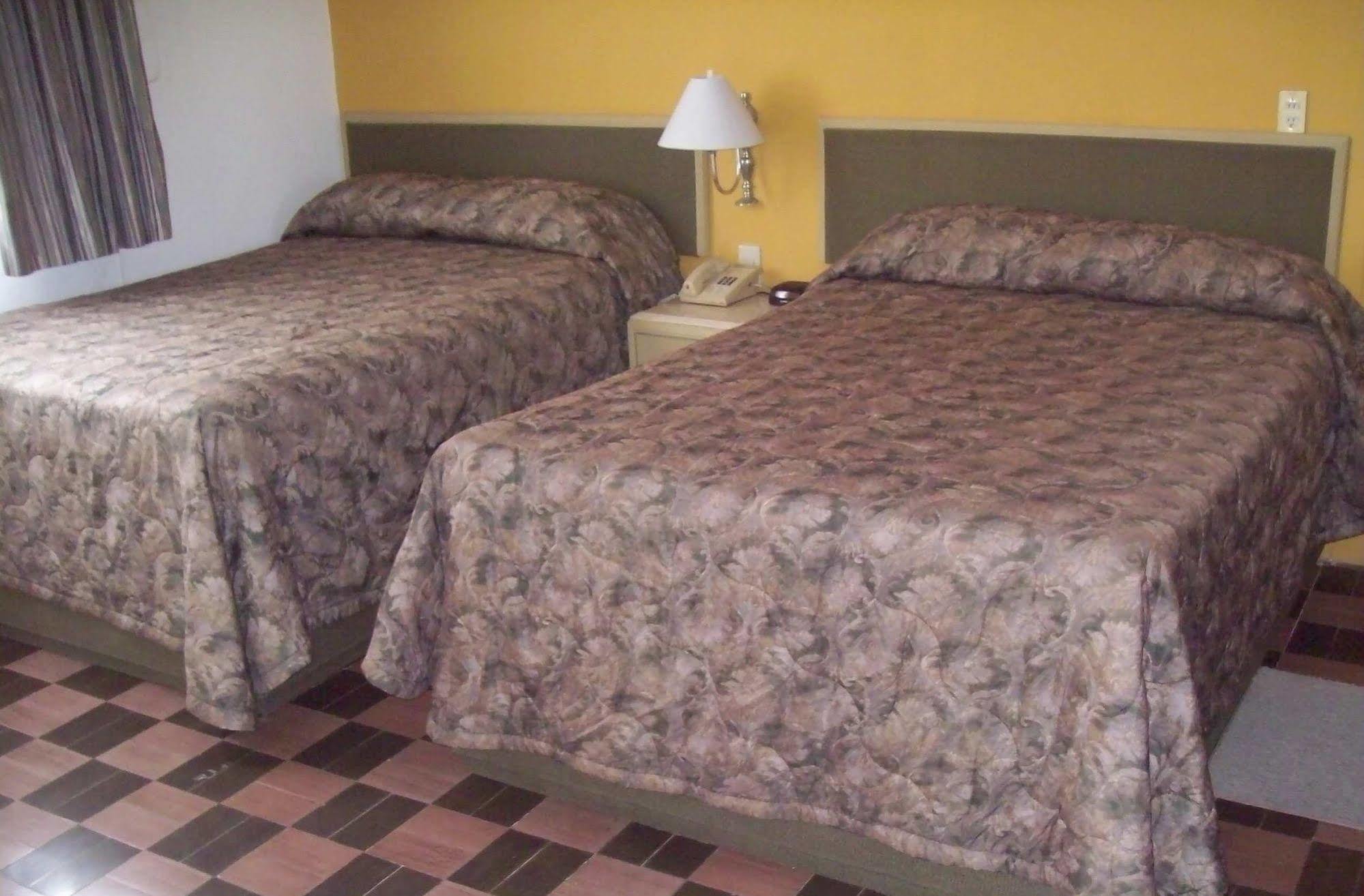 Hotel Casona גואדלחארה מראה חיצוני תמונה